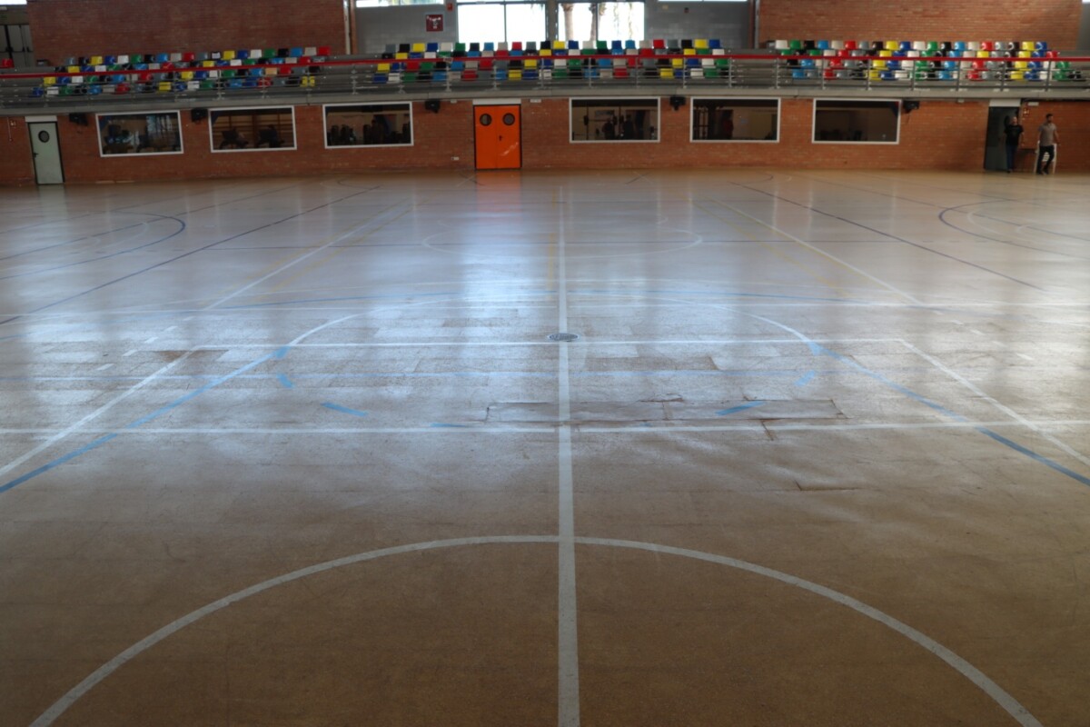 renovación pavimento pabellón cubierto polideportivo Alaquàs